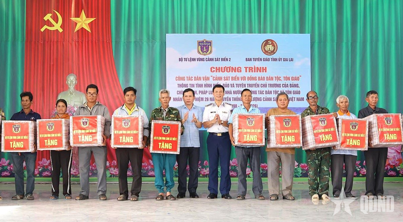 Vùng Cảnh sát biển 2 đồng hành cùng đồng bào dân tộc, tôn giáo tại Gia Lai